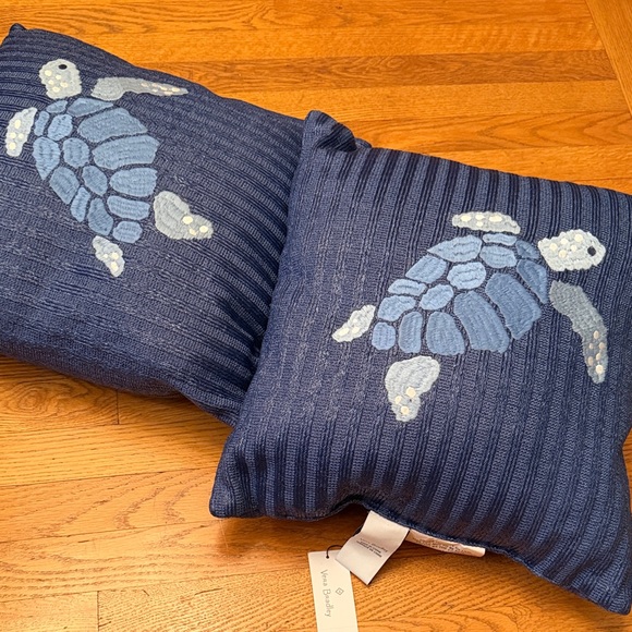Vera Bradley Other - Vera Bradley Blue Sea Turtle Decorative Pillows NEW